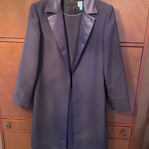 Adrianna Papell sz 8 
Like new one piece dress